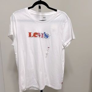 NWT Levis XL white with multicolors letter top.